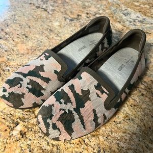 Clarks comfort soft slipons